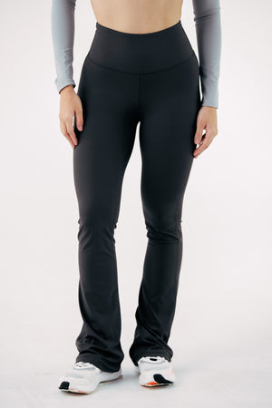 Luxe Aura Flared Leggings